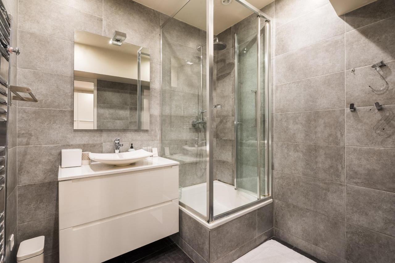 Spacious Apartment-2Br-4P-Boulevard Saint-Germain Paryż Zewnętrze zdjęcie